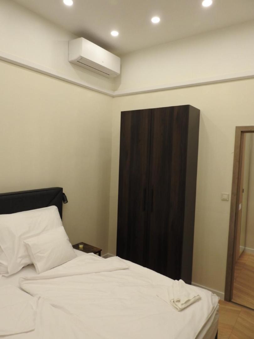 Marton'S Dessewffy Apartments บูดาเปสต์ ภายนอก รูปภาพ